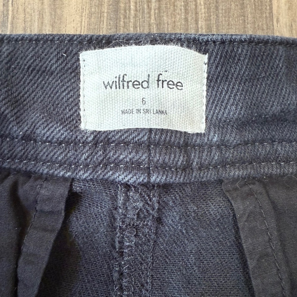 Aritzia Wilfred Free Women's Modern High Waist Cargo Pants Black Size 6 Relaxed - Picture 2 of 7